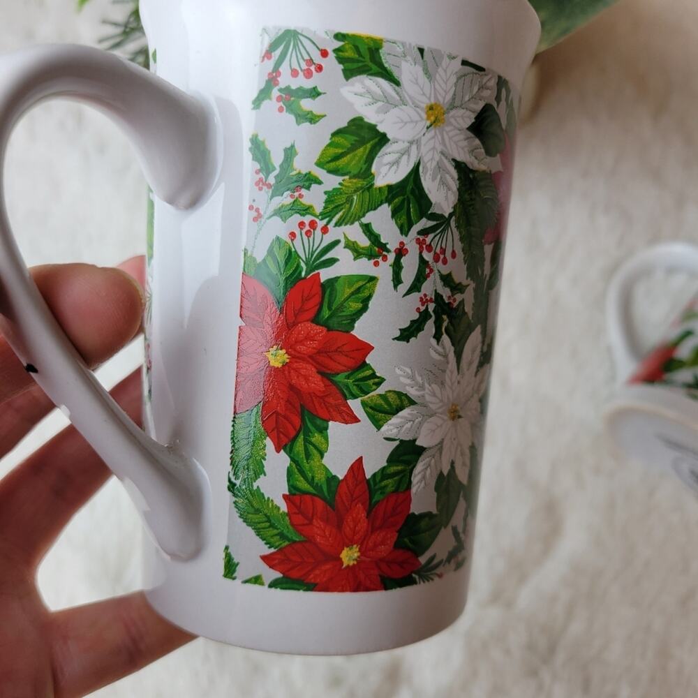ROYAL NORFOLK Set Of 2 Ceramic Poinsettia Christmas Holiday Mugs - Picture 4 of 10